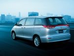 Toyota Previa - Image 3