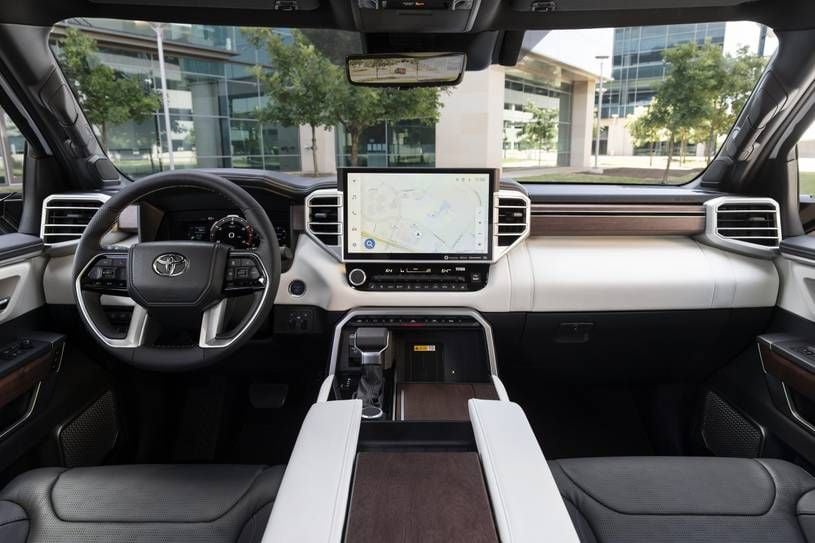 Toyota Sequoia - Image 4